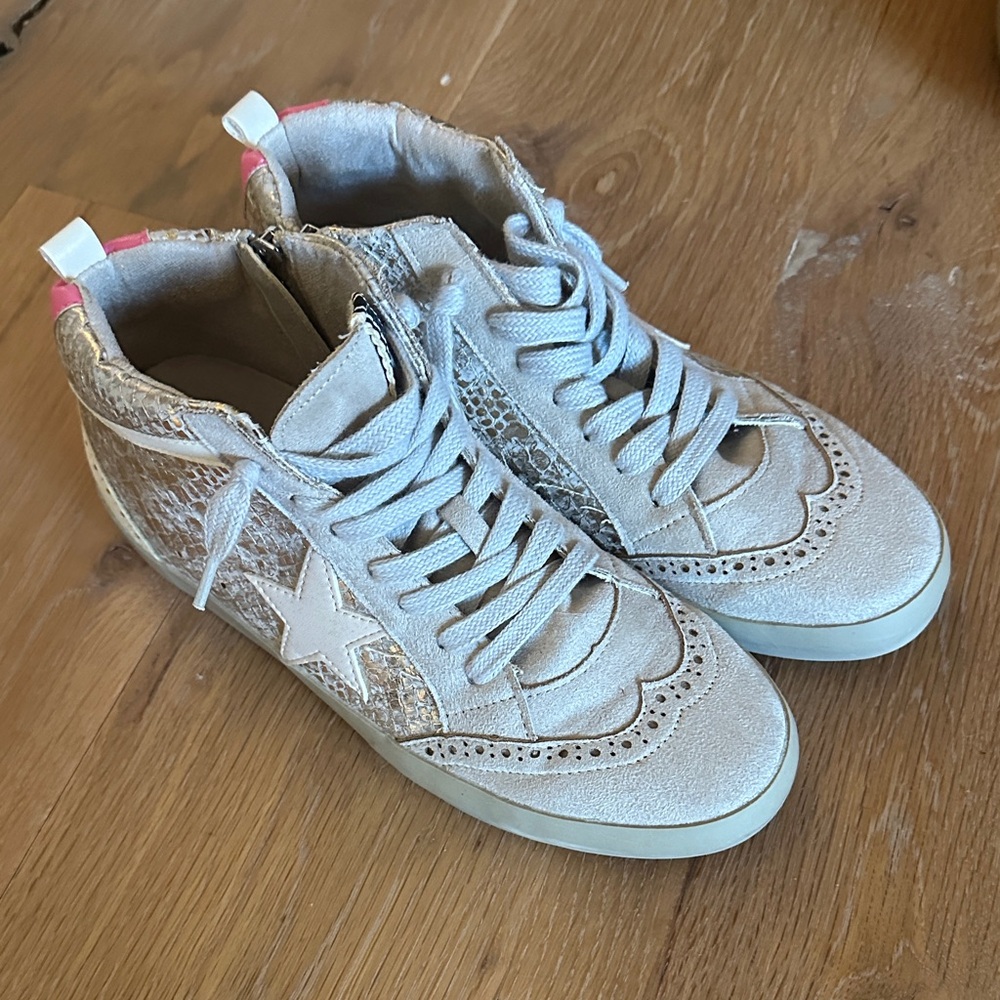 ShuShop Silver and Pink Women's High-Top Sneakers